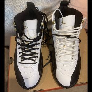 Air Jordan 12 Retro GS 'Royalty' 7Y Women size 8.5 **AUTHENTIC**